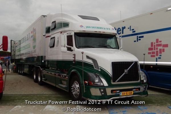 truckstar-2012-show-trucks-007F9E7DFC6-37C3-BEF5-E2B9-E2172FC170E5.jpg