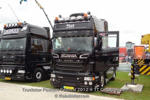 truckstar-2012-show-trucks-0154557F004-12CE-DF94-7C18-ED07E3913F06.jpg
