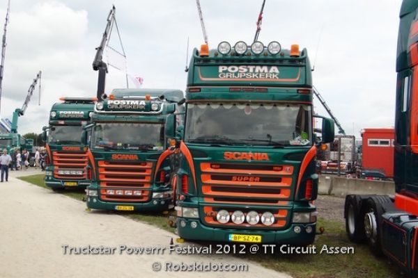 truckstar-2012-show-trucks-03271BC4521-9018-638A-1A1F-C8B484ACACC7.jpg