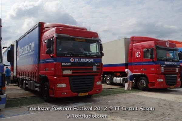 truckstar-2012-show-trucks-08578CCE6B6-9385-12FC-3C0C-9BE58802A1F8.jpg