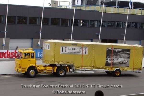 truckstar-2012-stunt-00323D86748-60C6-8EBD-775C-B2EA2AD958B7.jpg